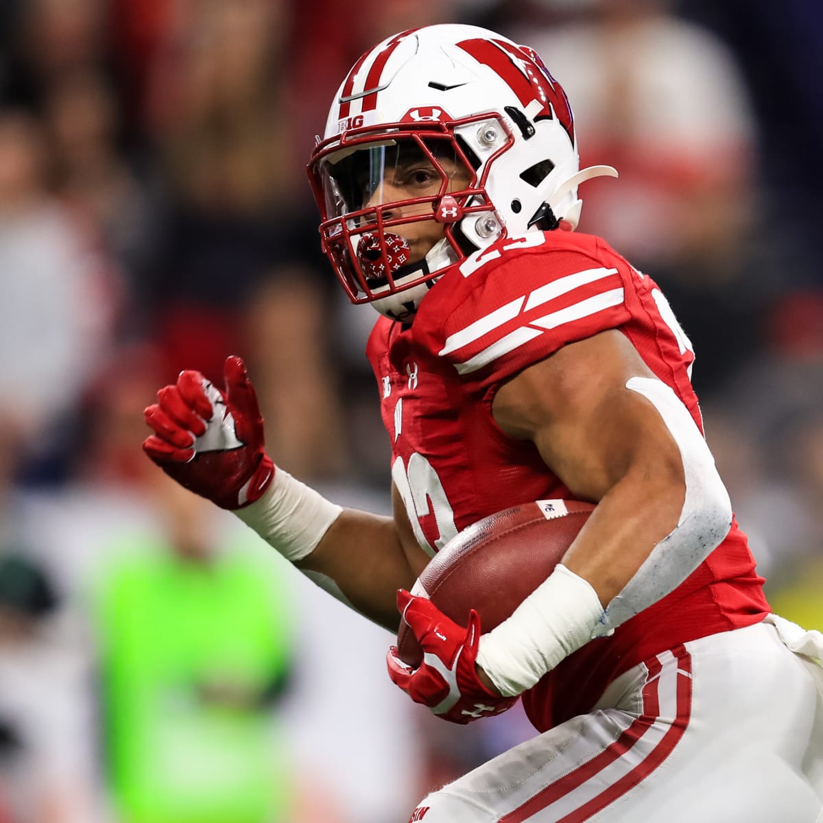 Wisconsin Football: Where is Jonathan Taylor going in recent mock drafts?