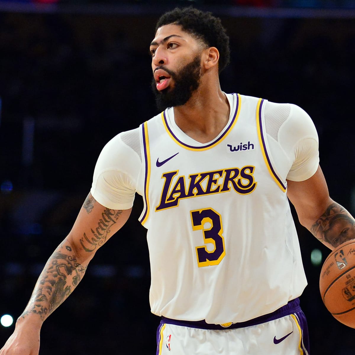Anthony Davis and the Los Angeles Lakers: Securing Continuity and  Championship Ambitions 