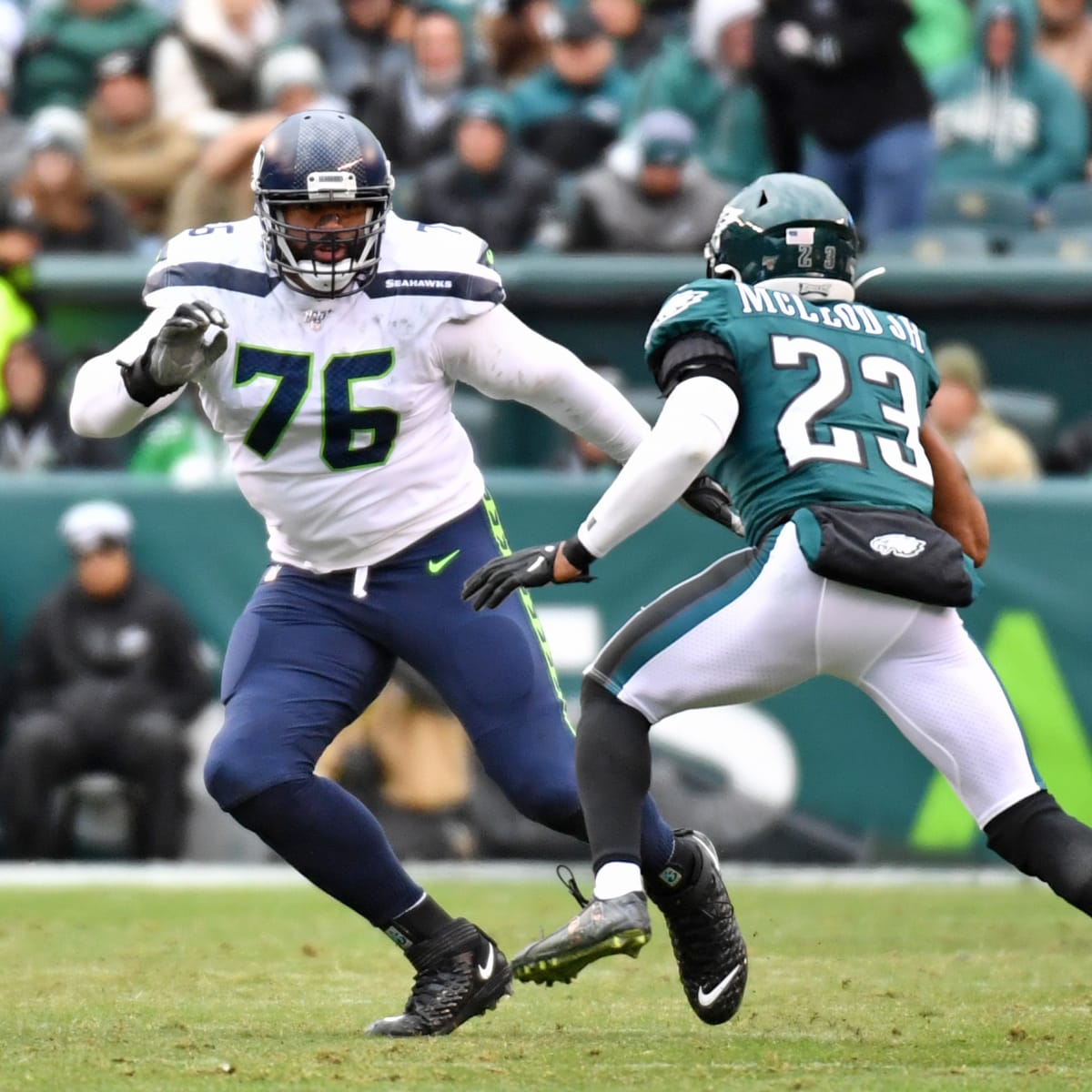 Seahawks add depth, protection on offensive line by signing