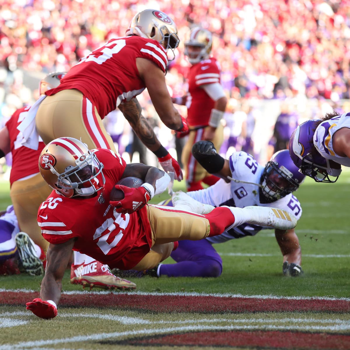 49ers dominate Vikings in 27-10 playoff victory