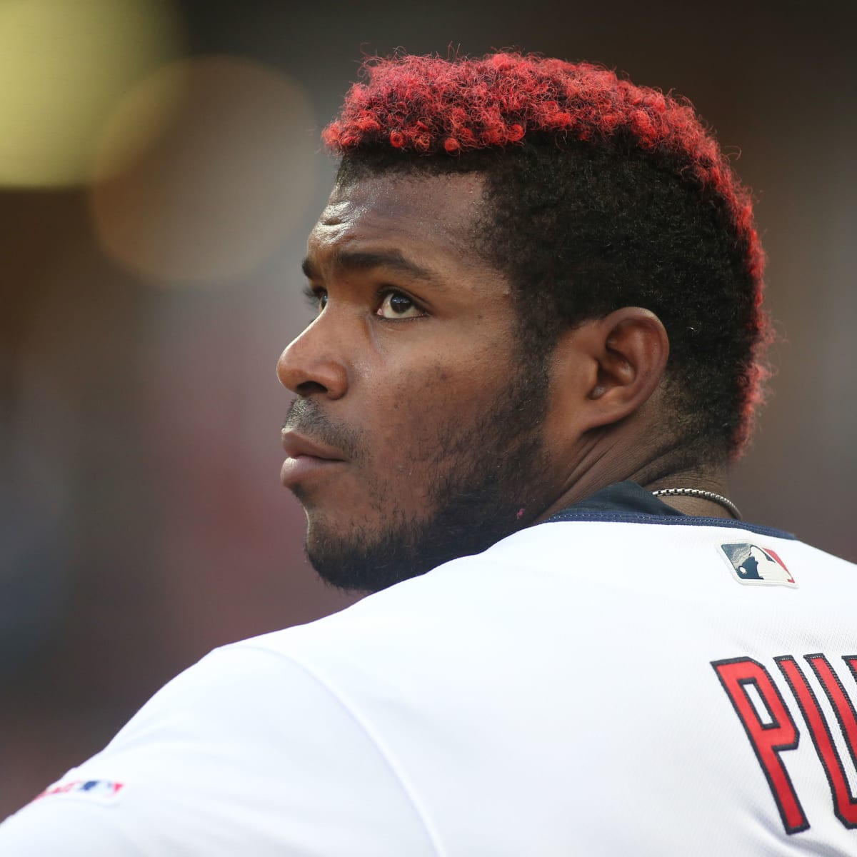 Cleveland Indians: Can they re-sign Yasiel Puig? Should they