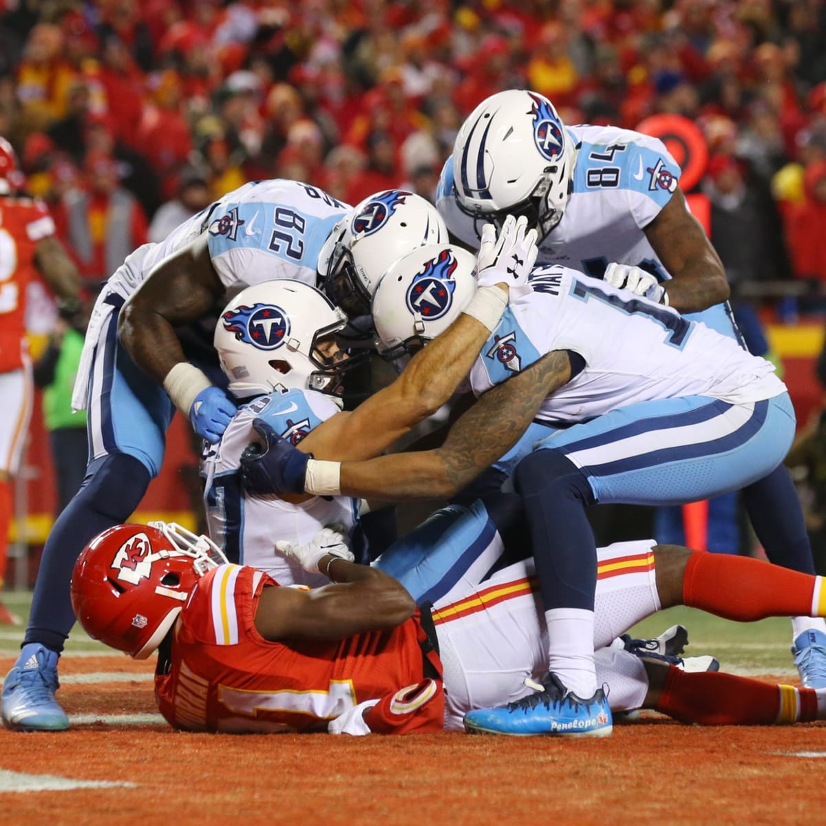 NFL Wildcard Playoffs: Tennessee Titans vs. Kansas City Chiefs - Dawgs By  Nature