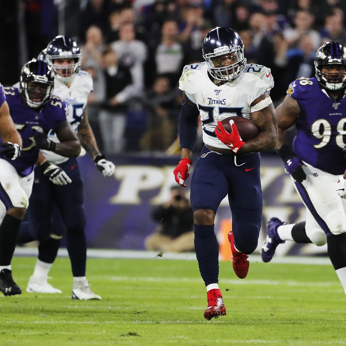 Derrick Henry, Titans run over Ravens, reach AFC title game - Los Angeles  Times