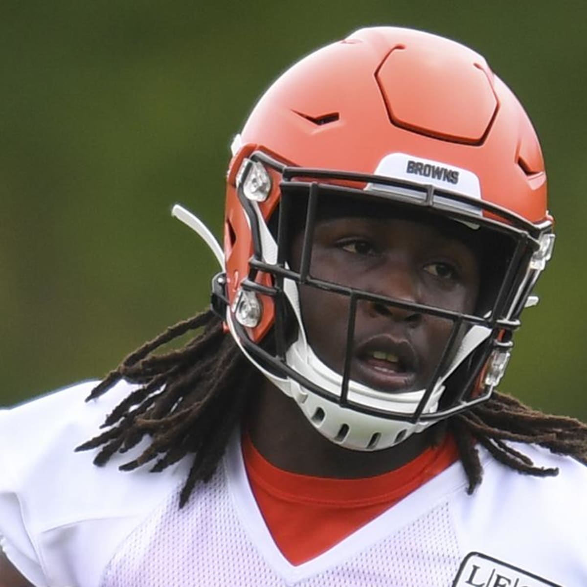 Browns' Kareem Hunt cited for speeding, marijuana in car