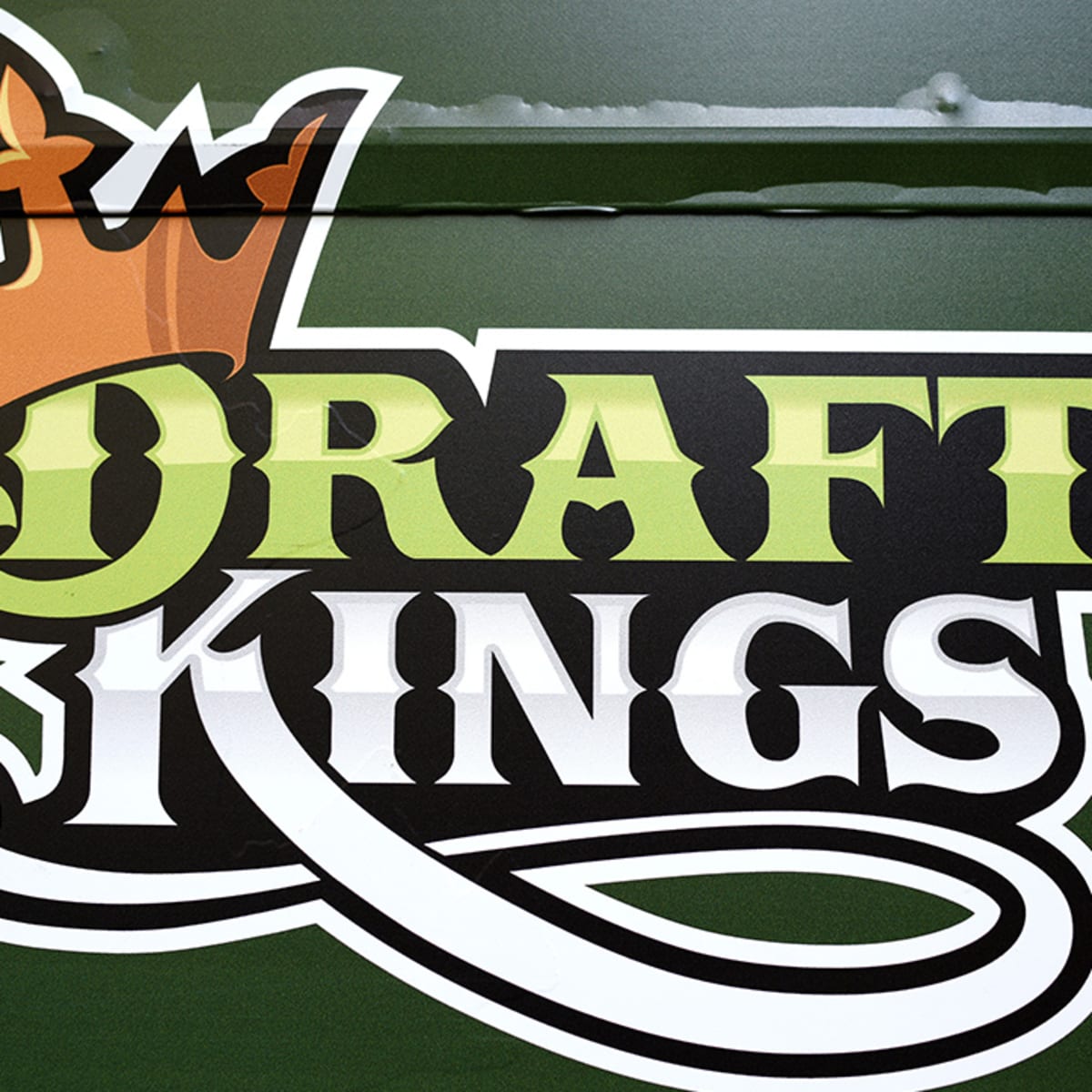 DraftKings strips former 'Bachelor' contestant Jade Roper of $1M prize