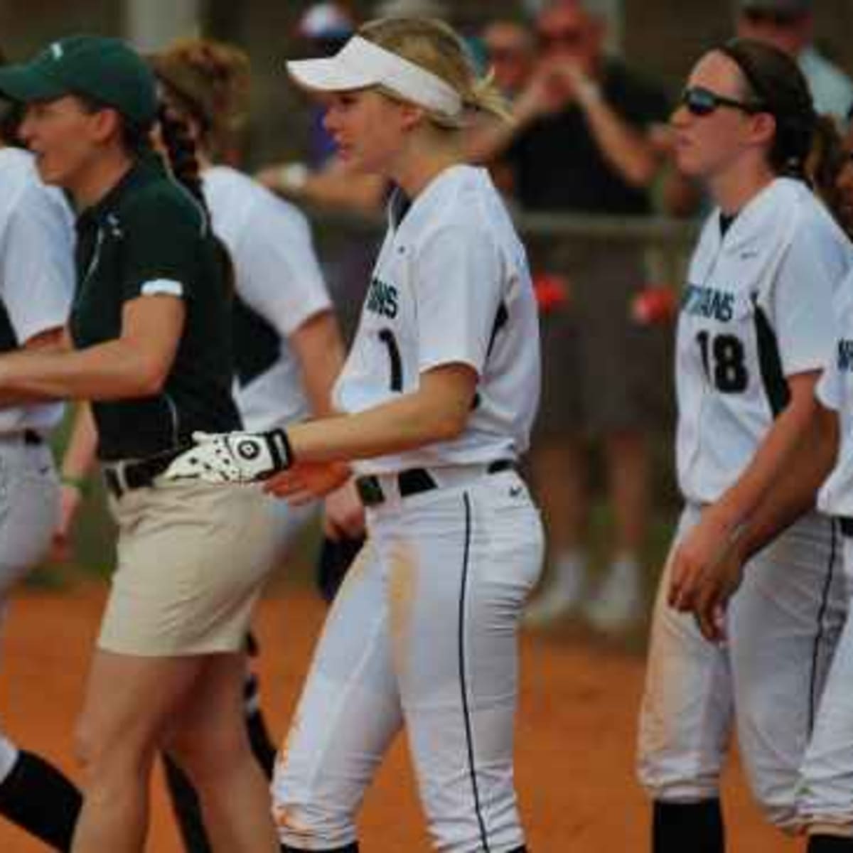 Msu Softball Takes Both Contests During Final Day Of Miken Classic Sports Illustrated Michigan State Spartans News Analysis And More