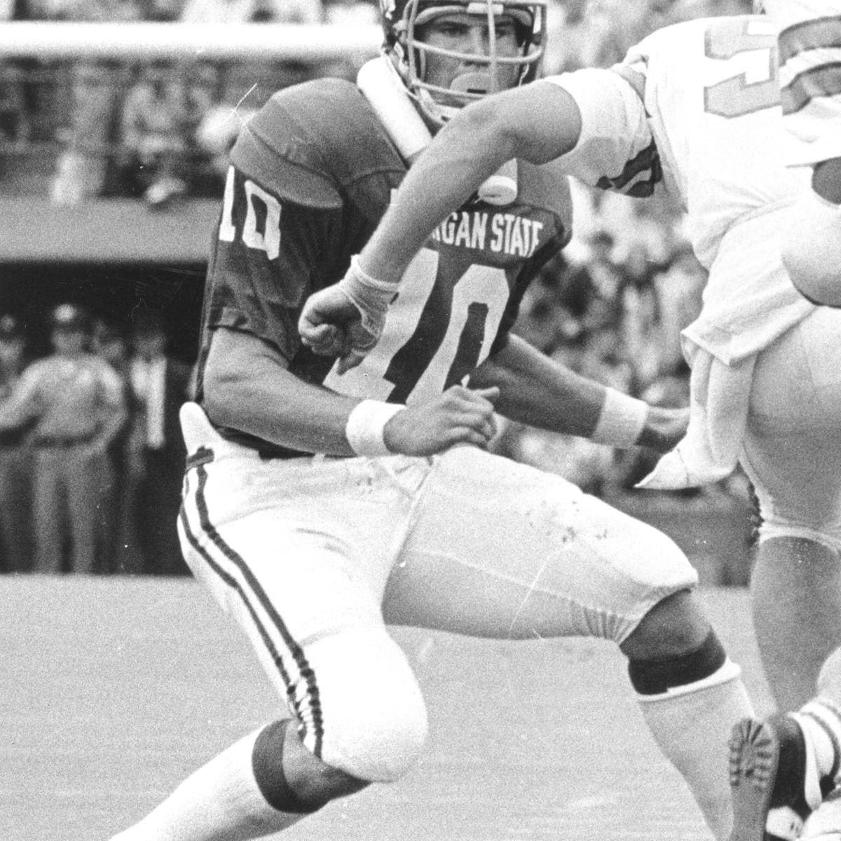 MSU Football Legend Brad Van Pelt Passes Away At Age 57 - Michigan State  University Athletics