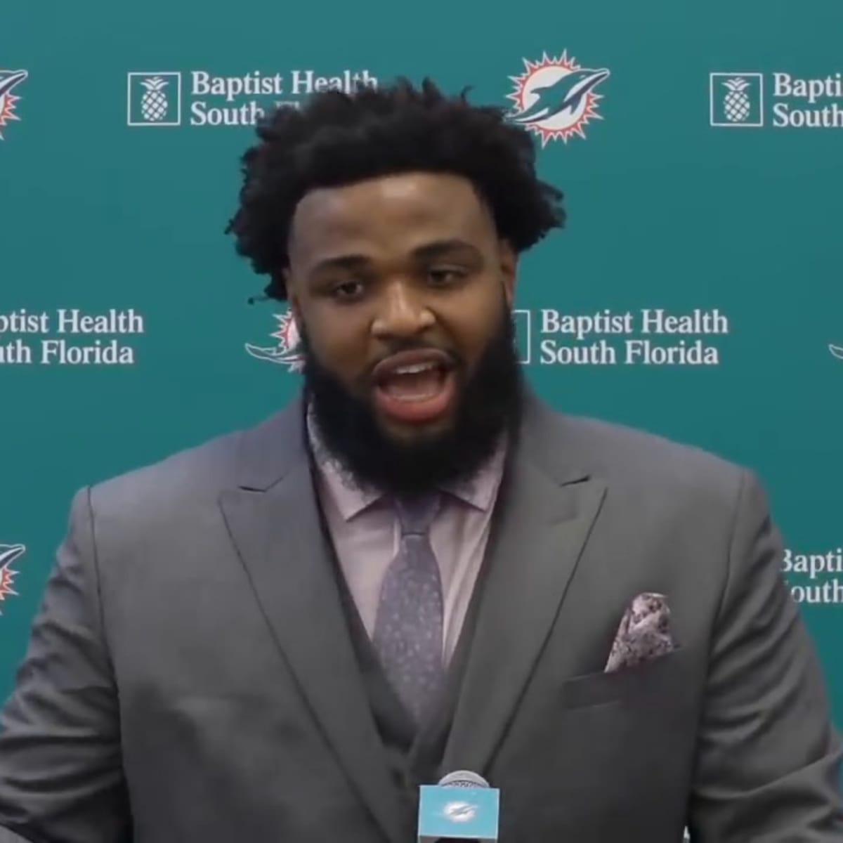 Dolphins Select Clemson DT Christian Wilkins With First-Round Pick