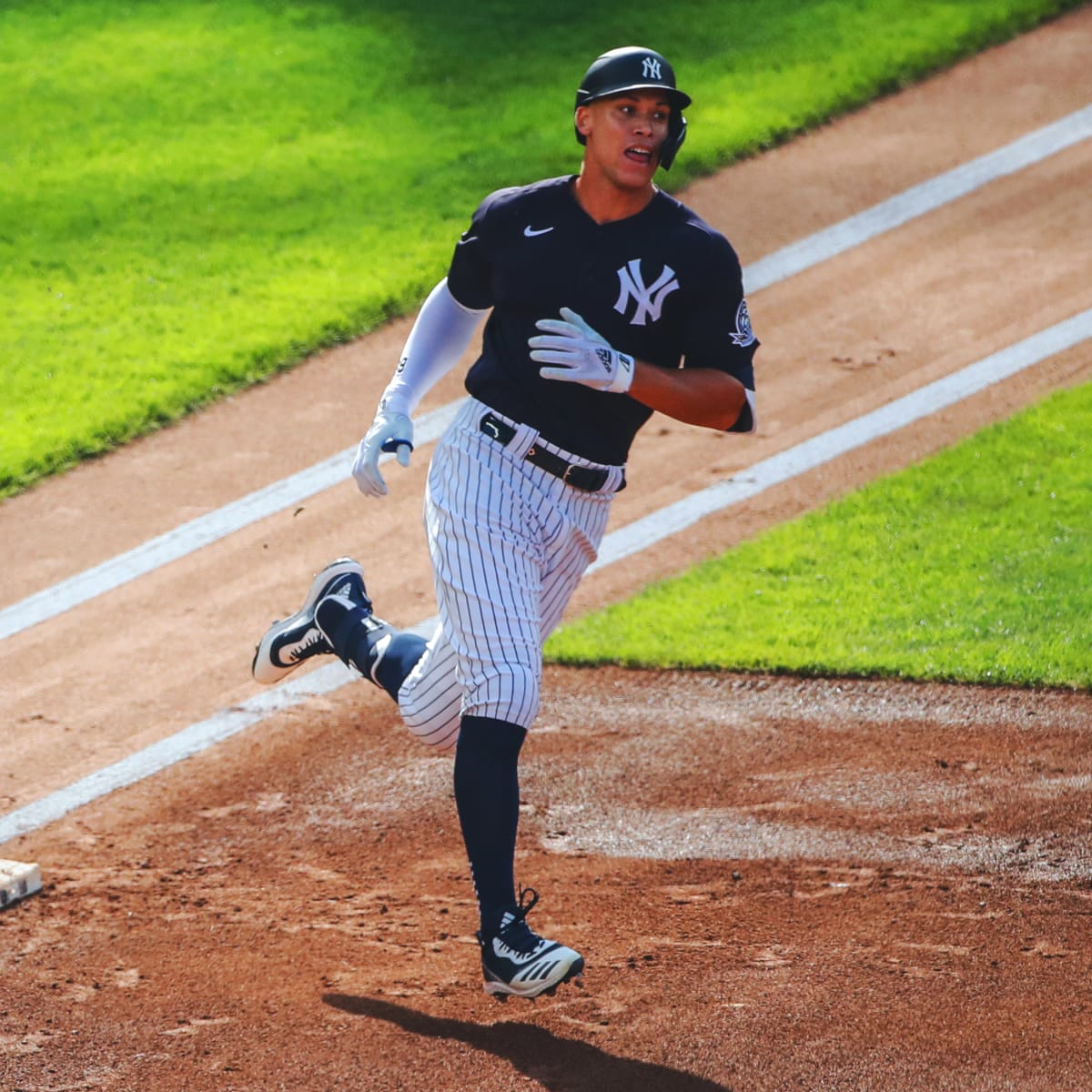 Aaron Judge homers in Yankees intrasquad game
