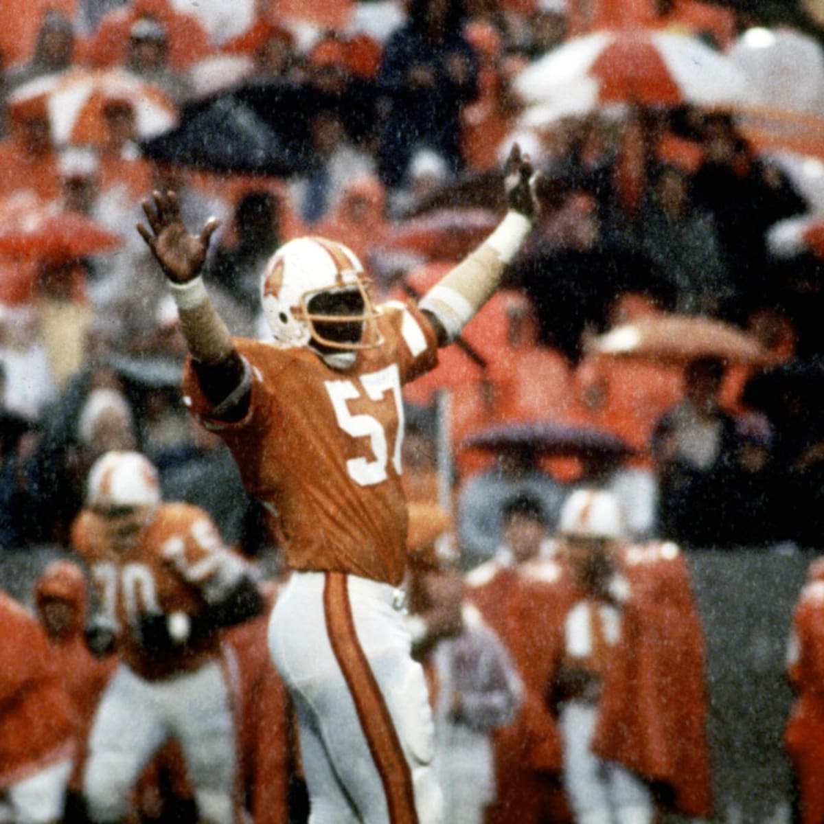 Hey Hey Tampa Bay -- 1979 Bucs Fight Song 