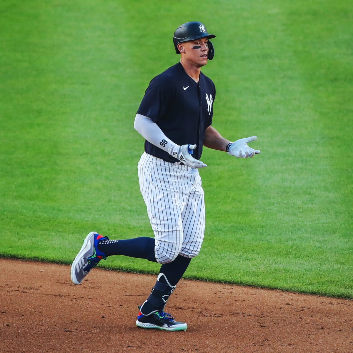 New York Yankees right fielder Aaron Judge hits first spring training home  run - Sports Illustrated NY Yankees News, Analysis and More