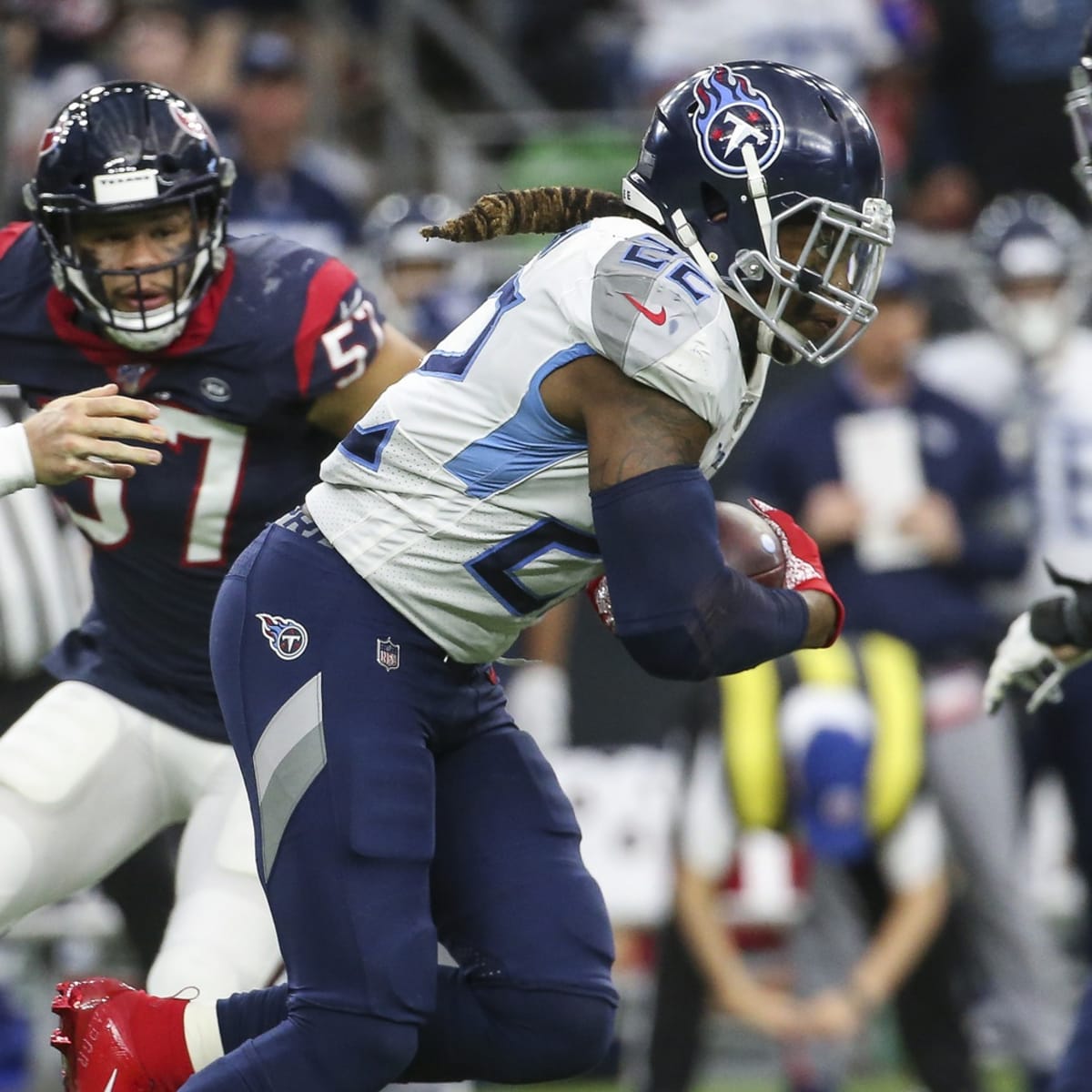 Derrick Henry, Daughter Share Wholesome Moment at Titans Training