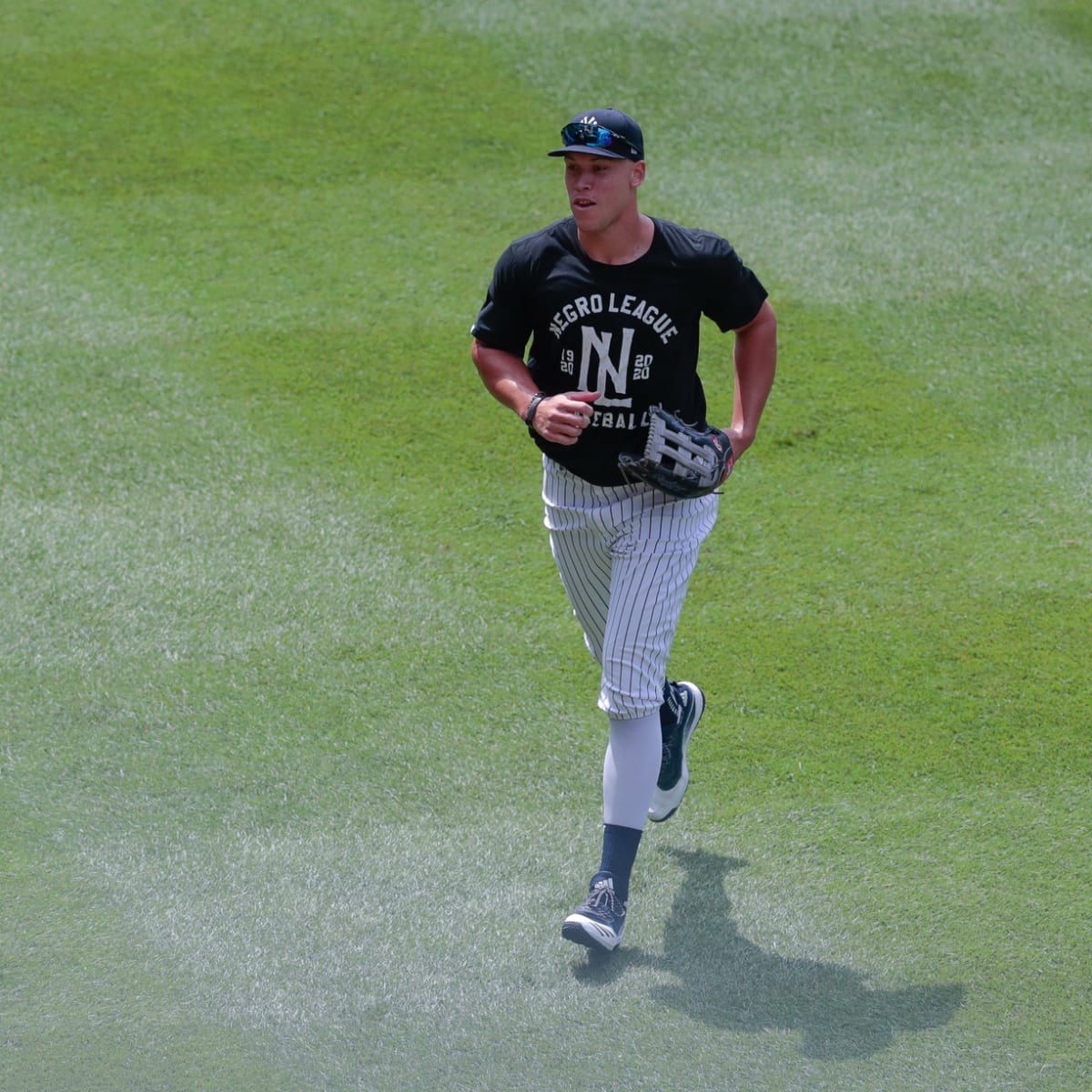 Aaron Judge hitting again ahead of camp