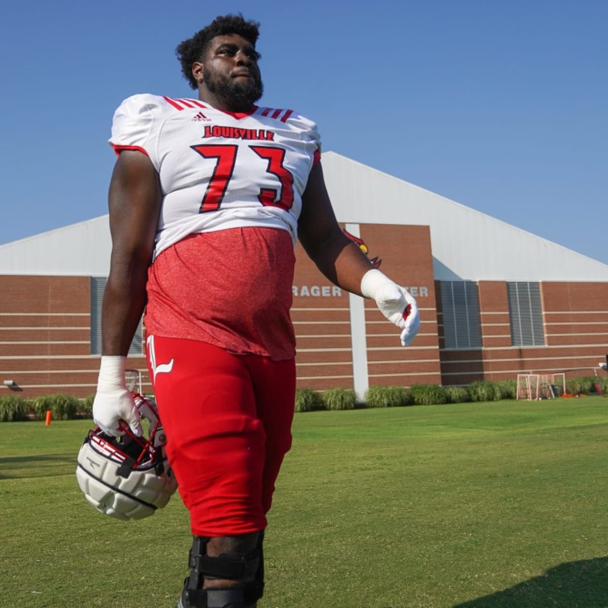 Jets' 370-pound rookie Mekhi Becton now embraces being the 'bigger