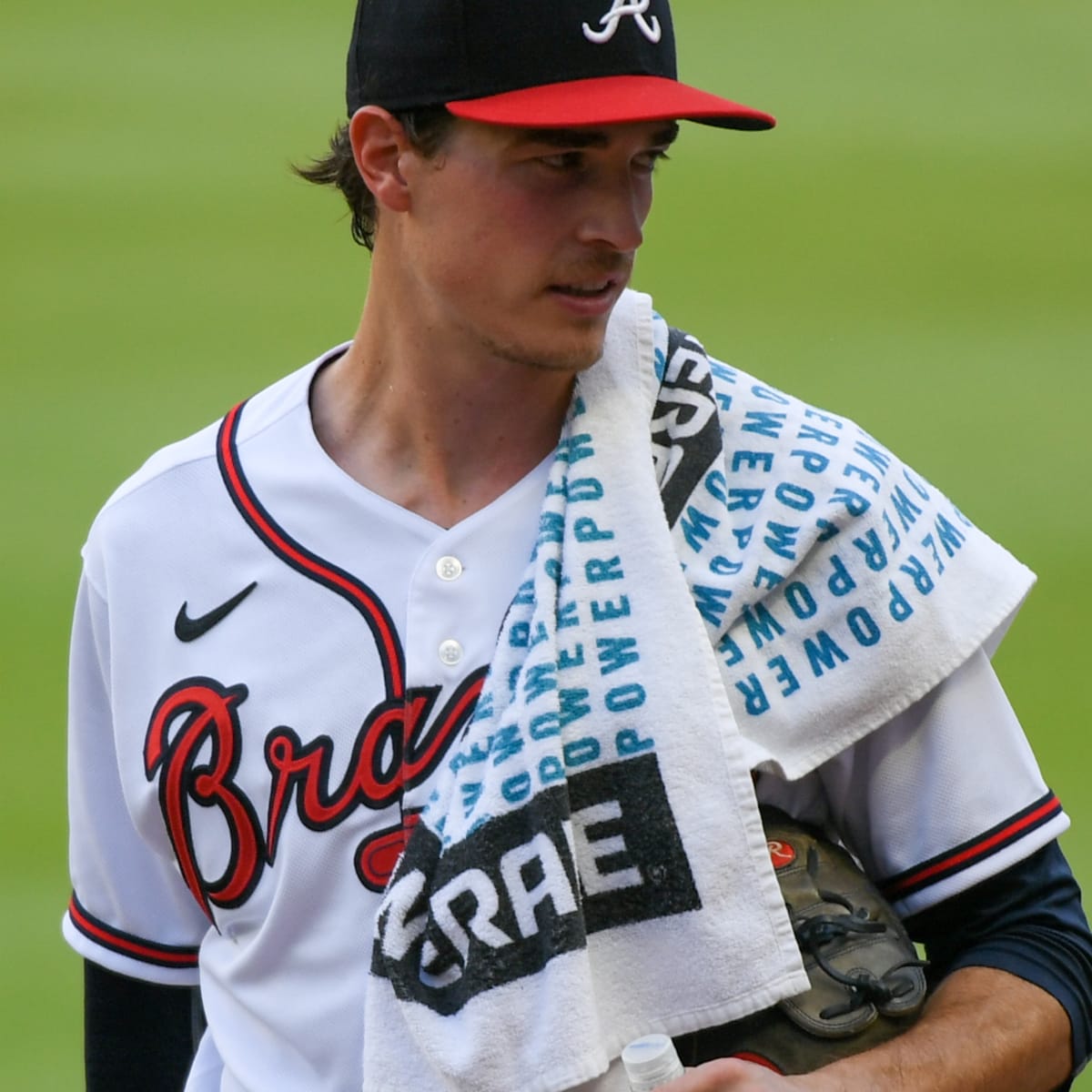 ATLANTA, GA - APRIL 11: Huascar Ynoa #19 pitches during the Monday