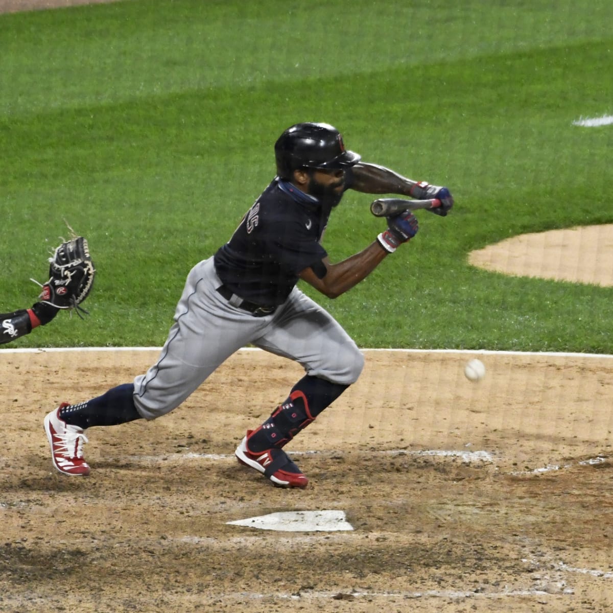 Indians part ways with Tyler Naquin, Delino DeShields