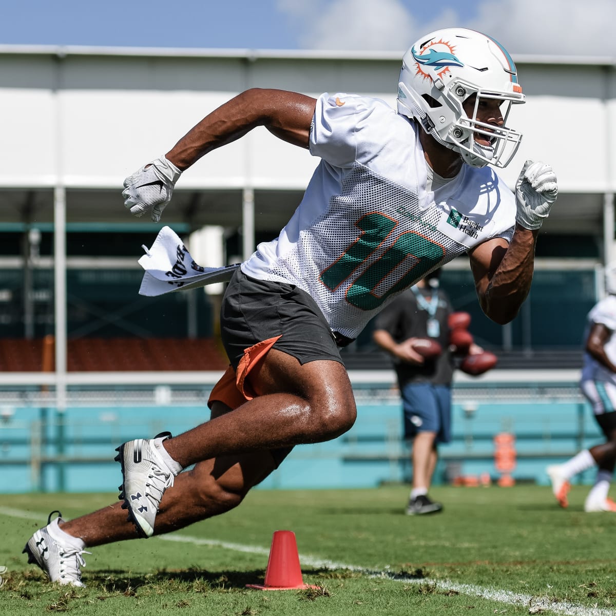 Miami Dolphins: Malcolm Perry can play versatile role as a rookie