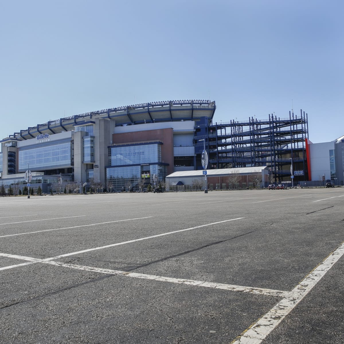 Sounds of silence as Patriots open season at empty Gillette Stadium