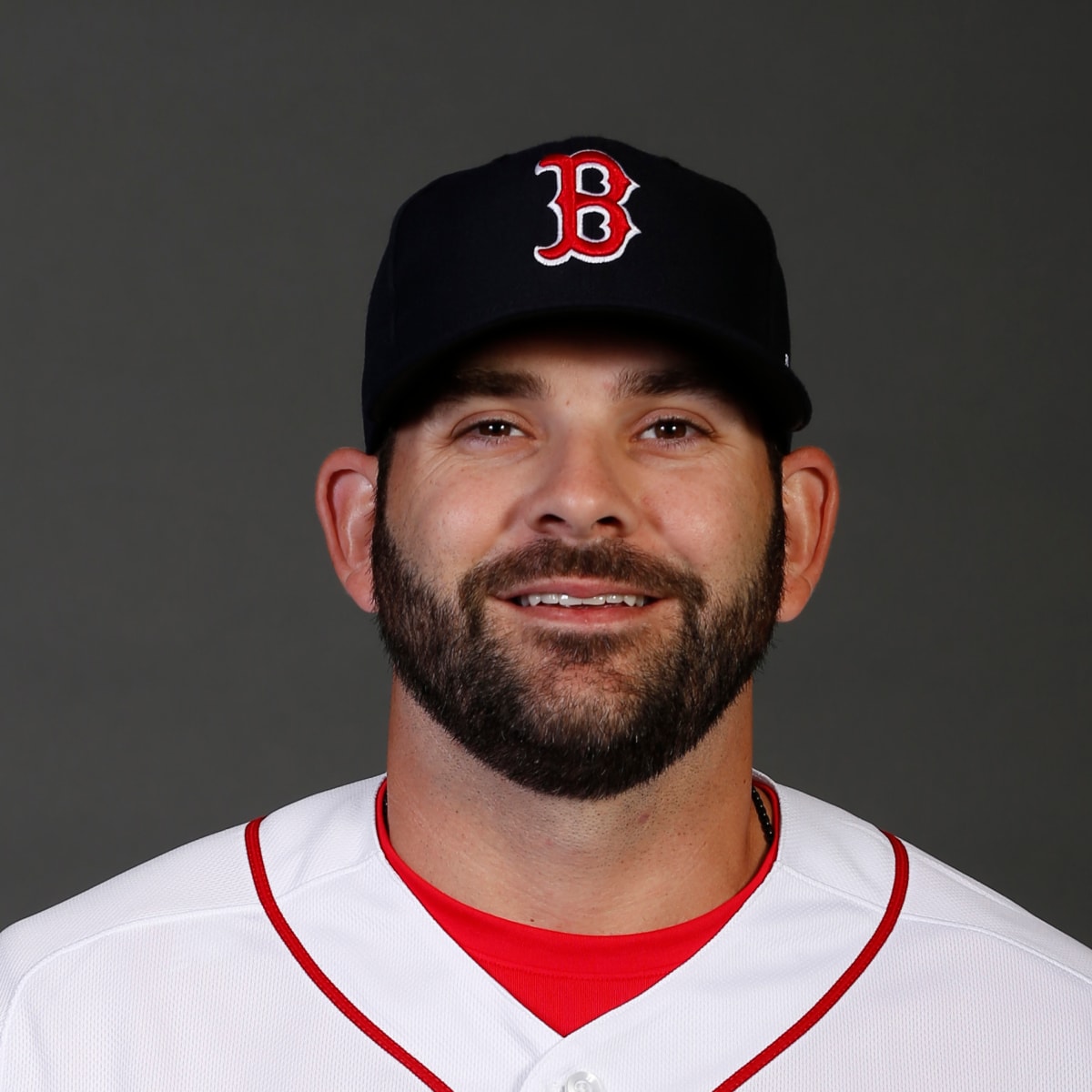 Padres make another splash, acquire Mitch Moreland from Red Sox