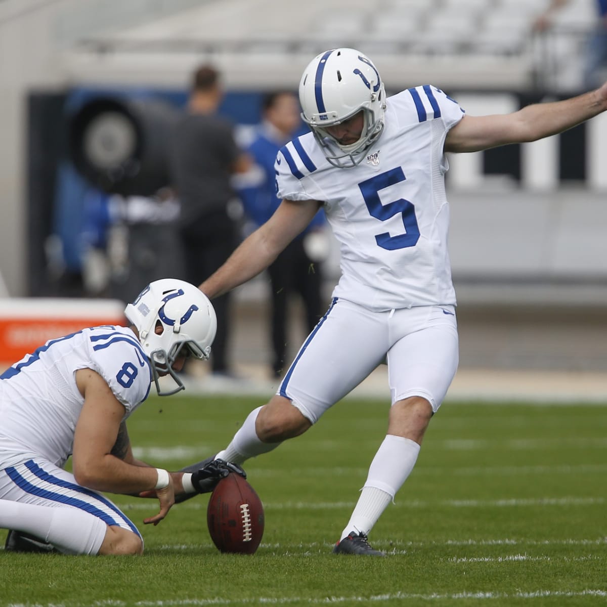 Indianapolis, Indiana, USA. 28th Nov, 2022. Indianapolis Colts kicker Chase  McLaughlin (7) kicks field goal during NFL game in Indianapolis, Indiana.  John Mersits/CSM/Alamy Live News Stock Photo - Alamy