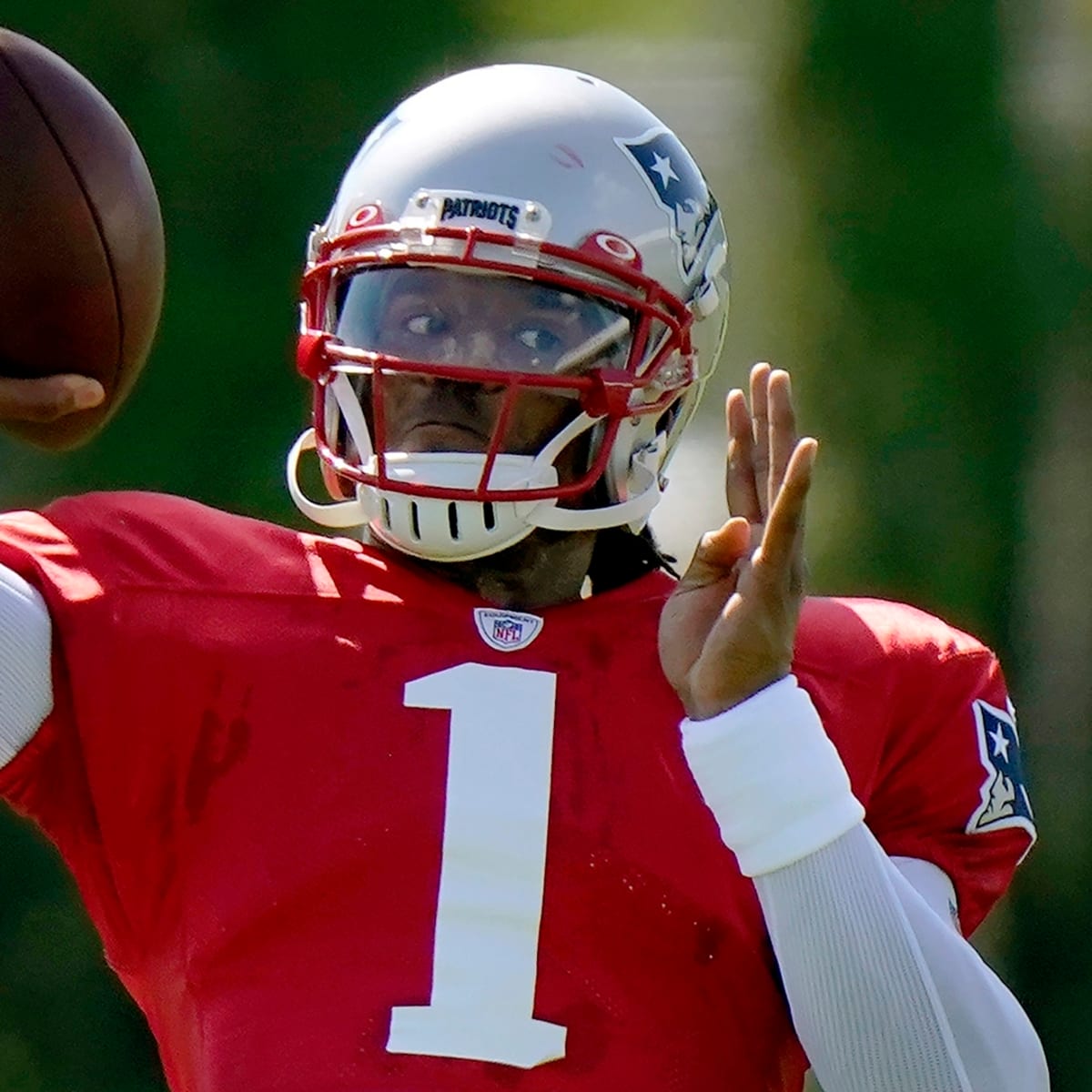 New England Patriots: Cam Newton makes good first impression