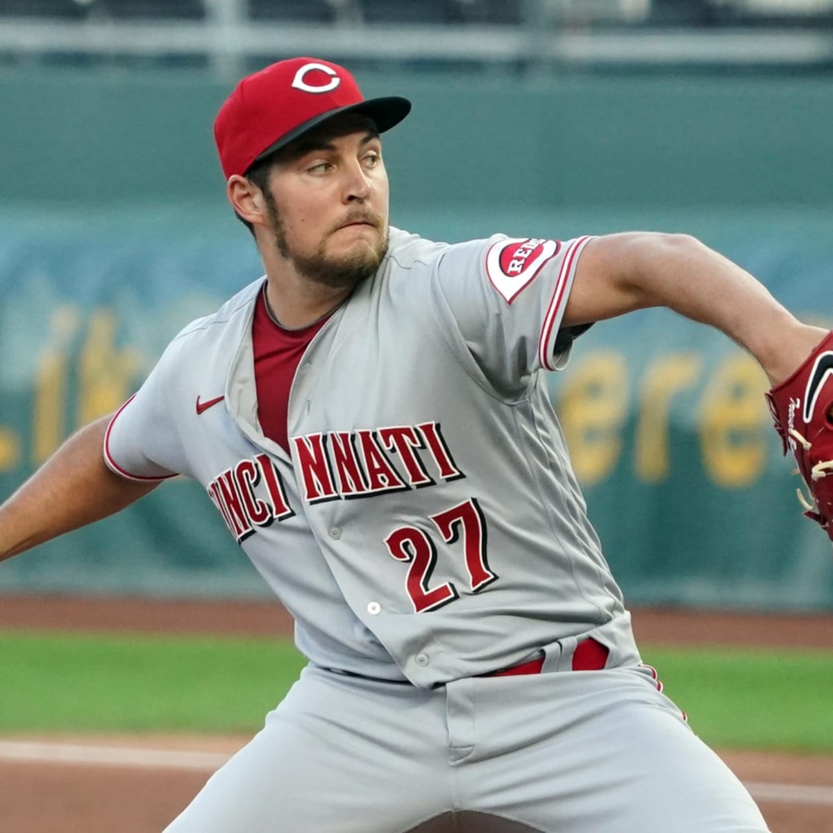 MLB tells Reds starter Trevor Bauer he will be disciplined if he wears  special cleats in support of Dodgers pitcher Joe Kelly - ESPN