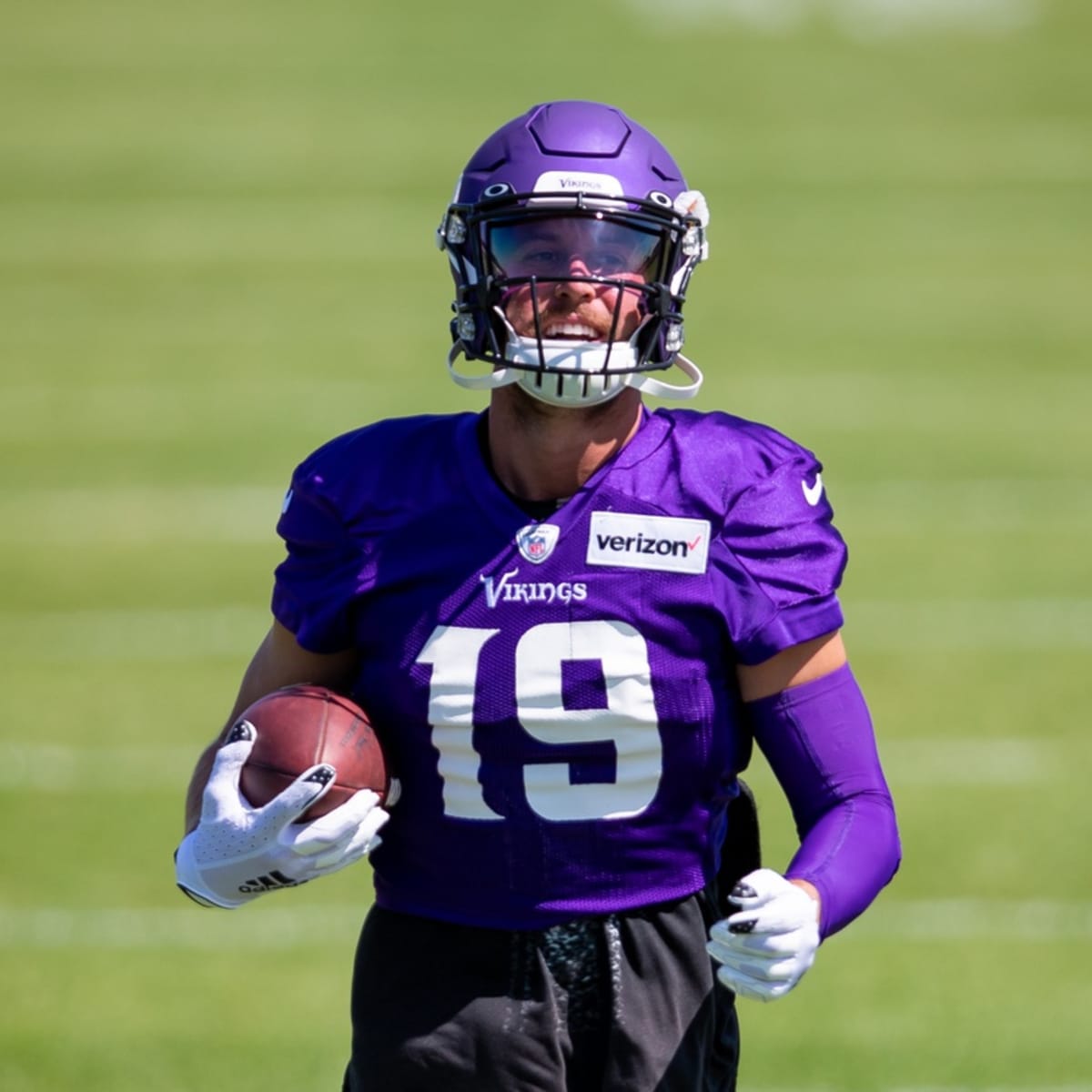 Minnesota Vikings' Training Camp: Dominant WRs, Takeaways, and Fan Q&A -  Daily Norseman