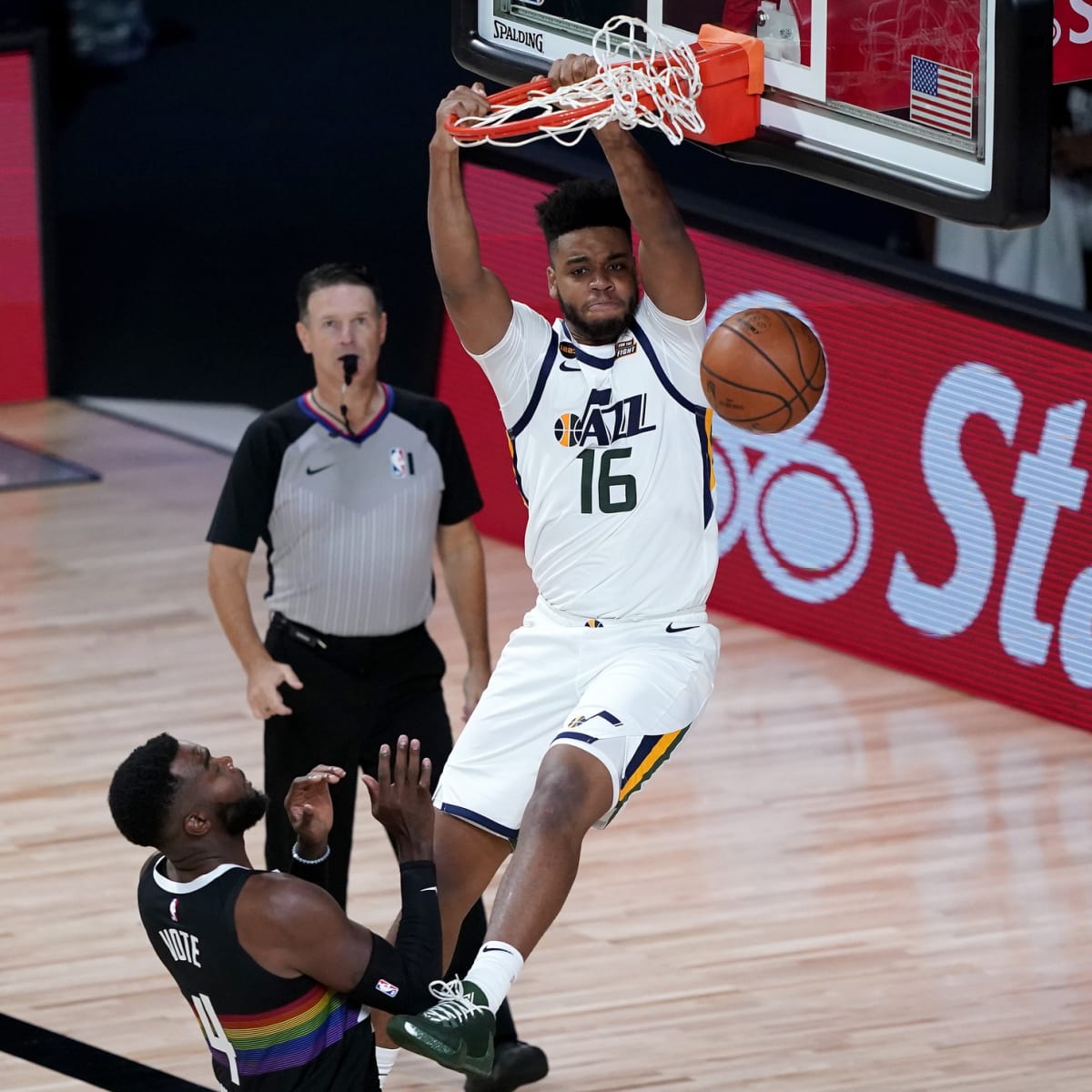 Jazz hold off Clippers to take 2-0 series lead in NBA playoffs