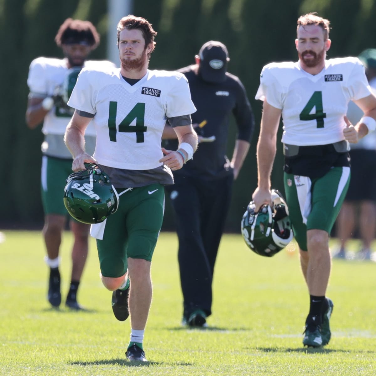 Sam Darnold isn't ready to say Jets will wrestle AFC East crown