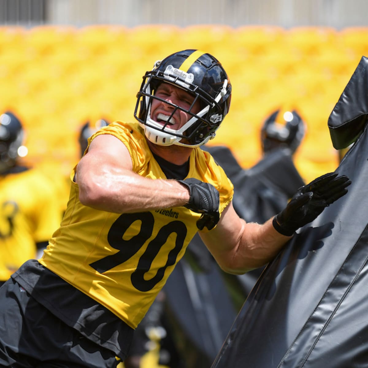 Pittsburgh Steelers LB T.J. Watt a Hot Topic During Day 4 of 2022 NFL  Combine - Sports Illustrated Pittsburgh Steelers News, Analysis and More