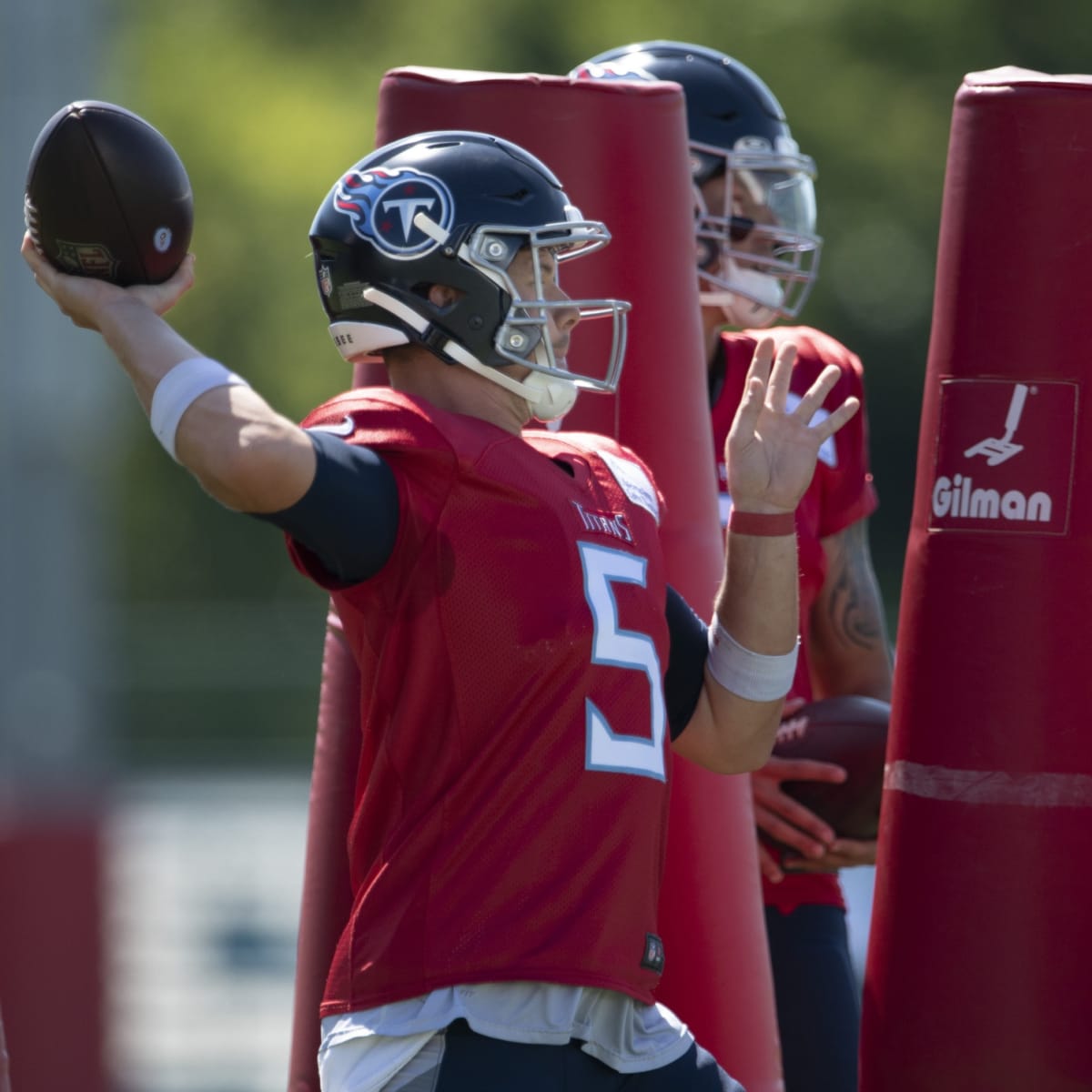 Tennessee Titans: Logan Woodside on backup QB battle, Cole McDonald