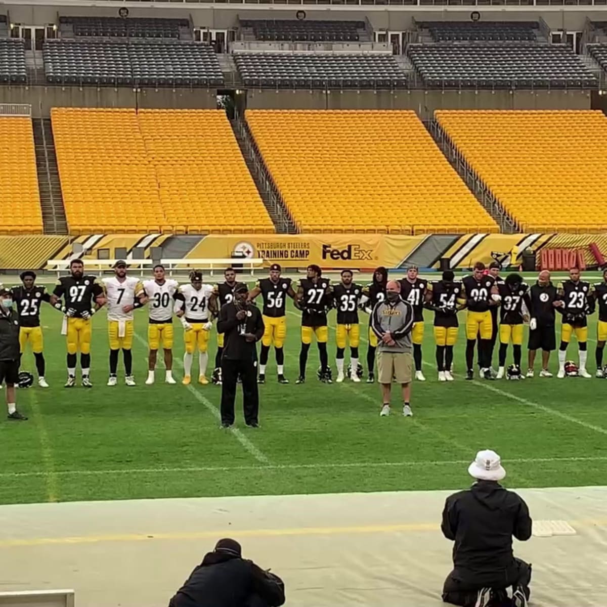 Coach Tomlin giving me the stare down yesterday after putting on his AFC  North champs hat. . . . . #Nfl #nflfocus #football #sports…