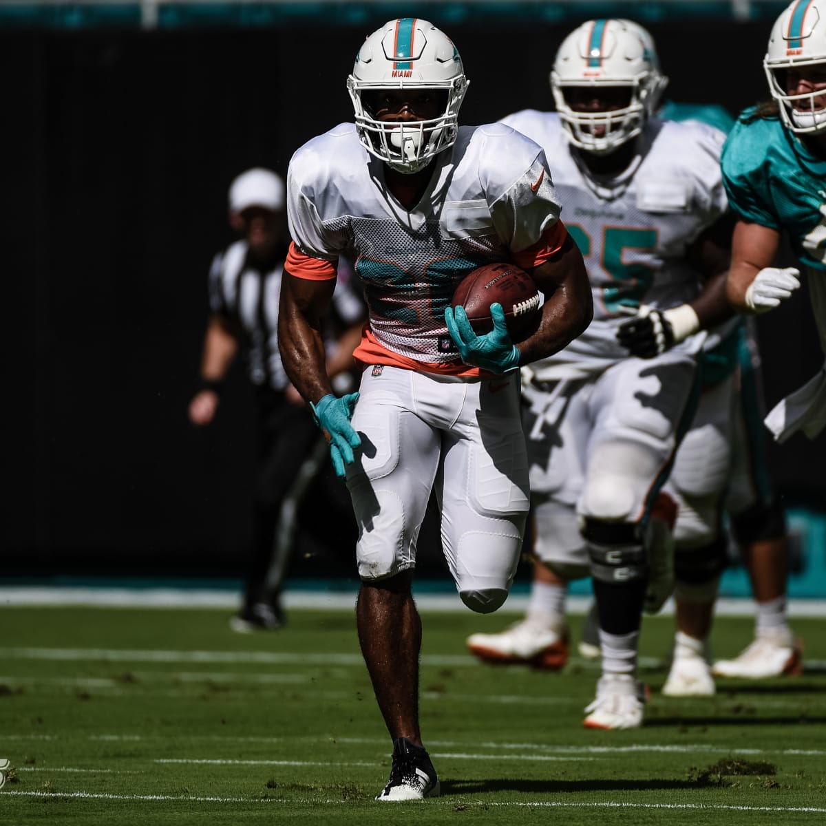 Best Running Backs in Miami Dolphins History - Sports Illustrated