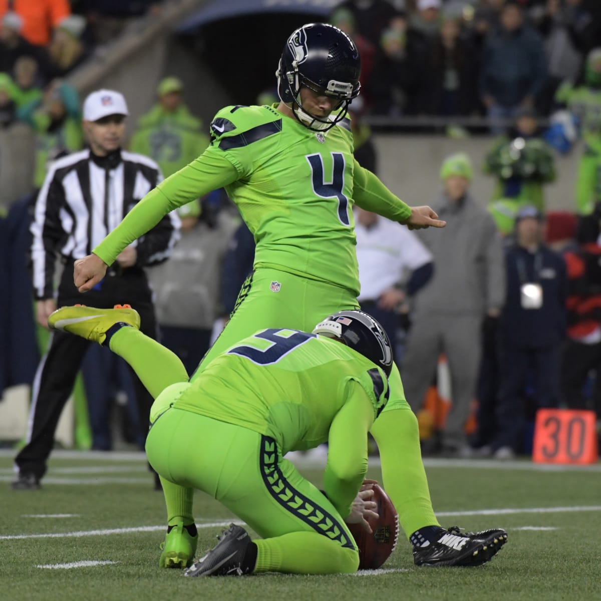 Free Agent Kicker Steven Hauschka Auditions With Tennessee Titans - Sports  Illustrated NC State Wolfpack News, Analysis and More