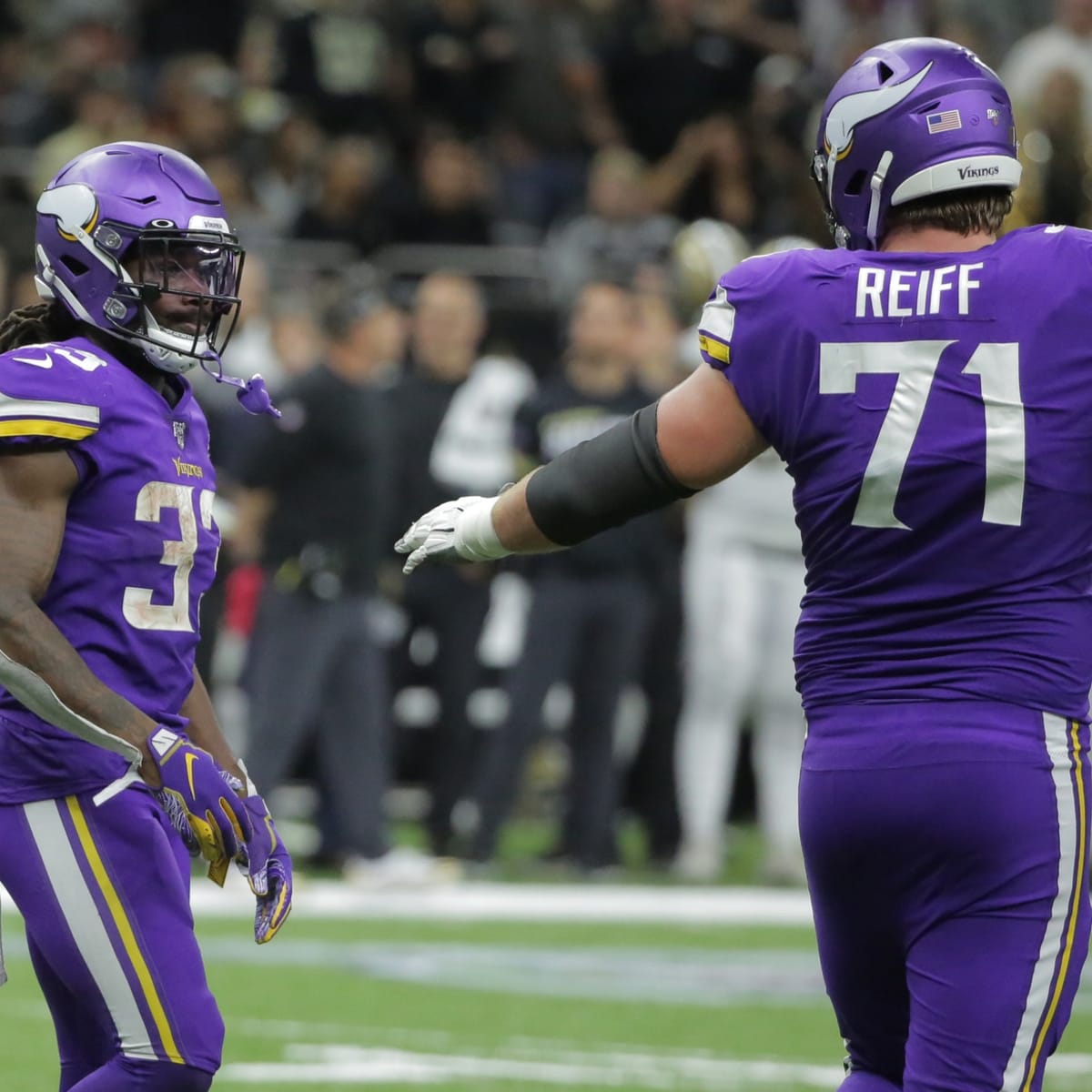 Tackle Riley Reiff 'happy to be' with Vikings but not speculating on future  – Twin Cities