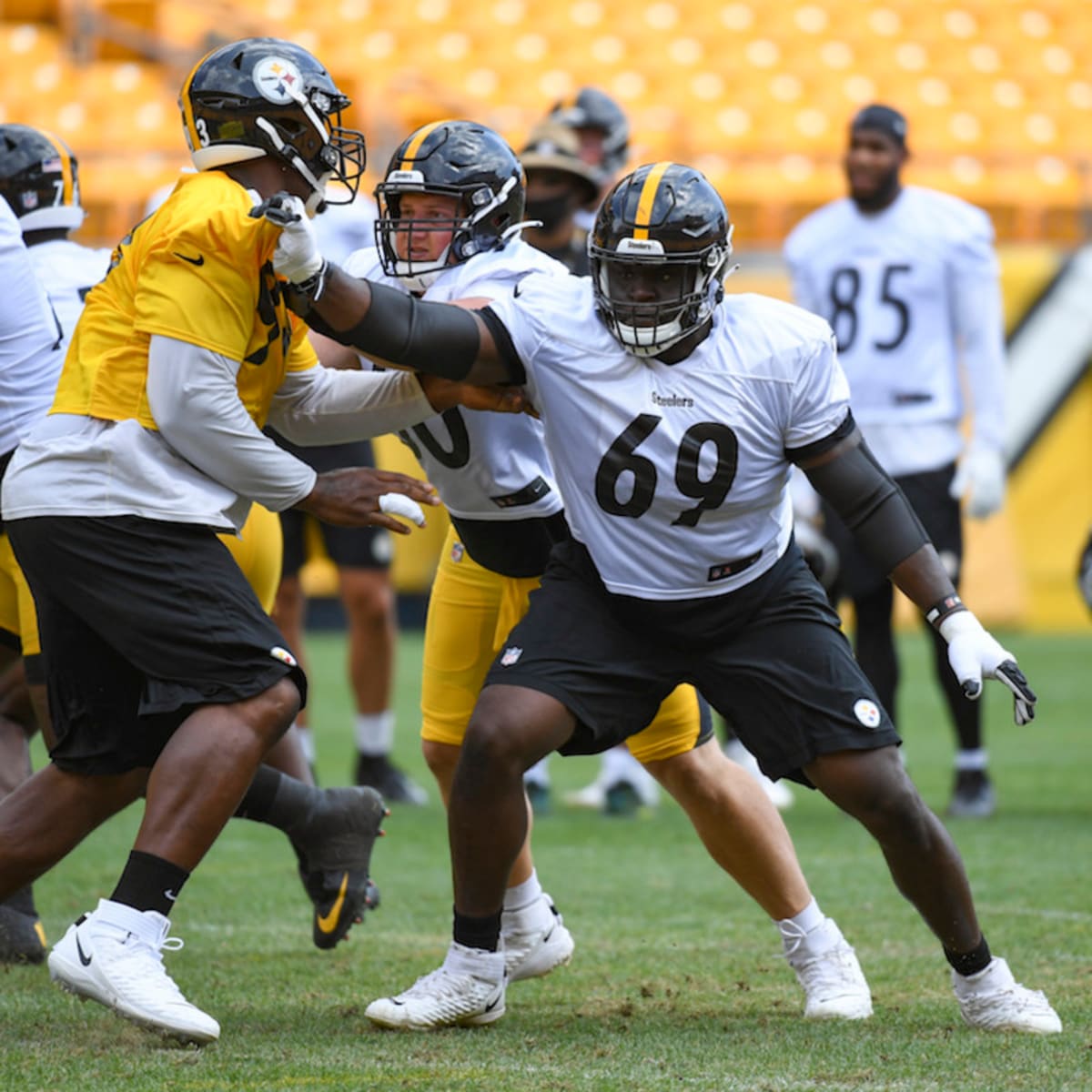 Analysis: Steelers Get Fantastic Value in Kevin Dotson Trade