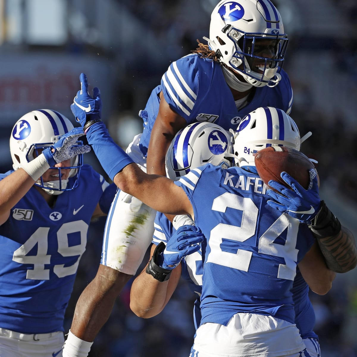 BYU quarterback Zach Wilson has surgery on throwing hand and will be  sidelined until November, but he is expected to return