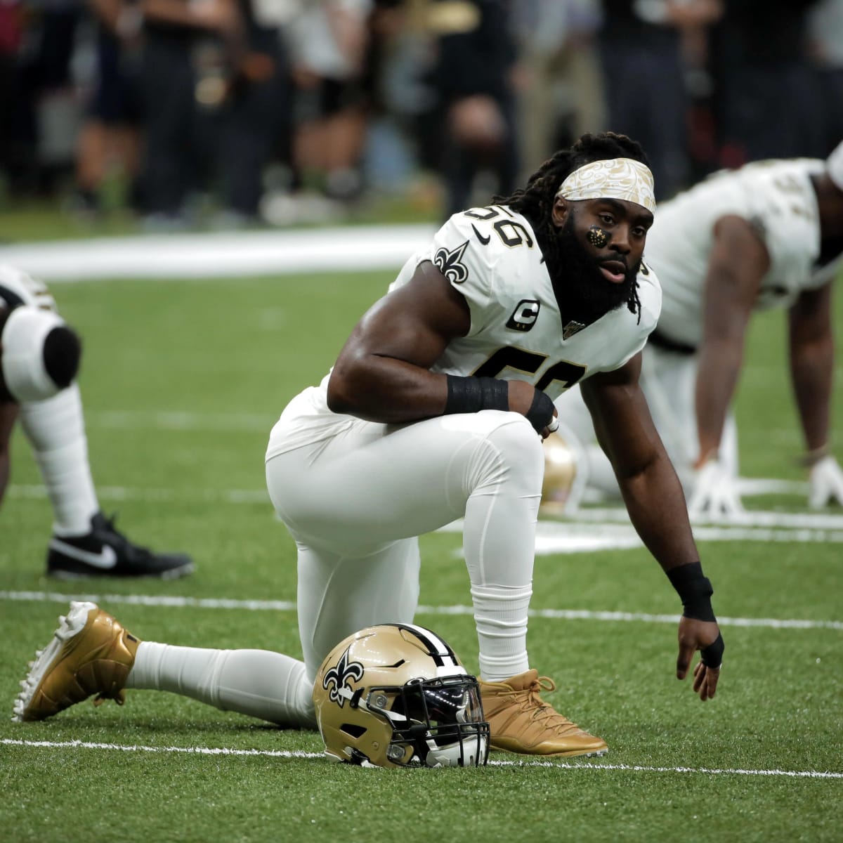 Demario Davis is a perfect fit for the Saints: Rock-solid player and even  better leader, Saints