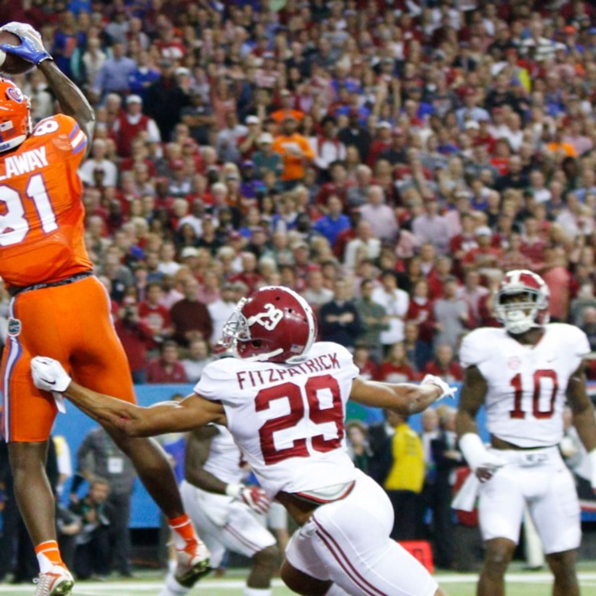 Former Florida Gator Antonio Callaway injured at Vipers practice