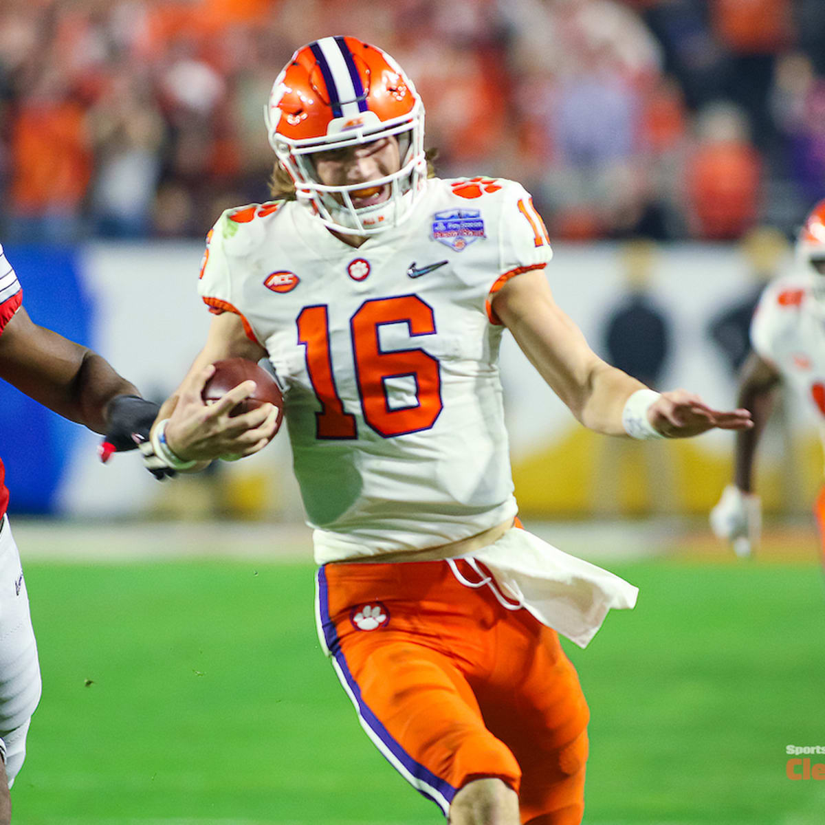 Clemson QB Trevor Lawrence says he doesn't feel pressure of expectations - Sports  Illustrated