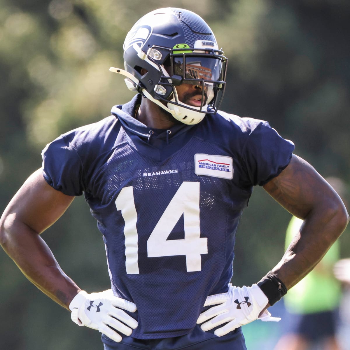 Why y'all wait this long?': The Seahawks know they were fortunate to draft DK  Metcalf, and the feeling is mutual