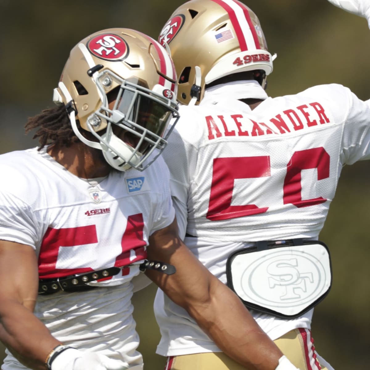 Coronavirus: 49ers star Fred Warner comes off COVID-19 list four days  before season stars – East Bay Times