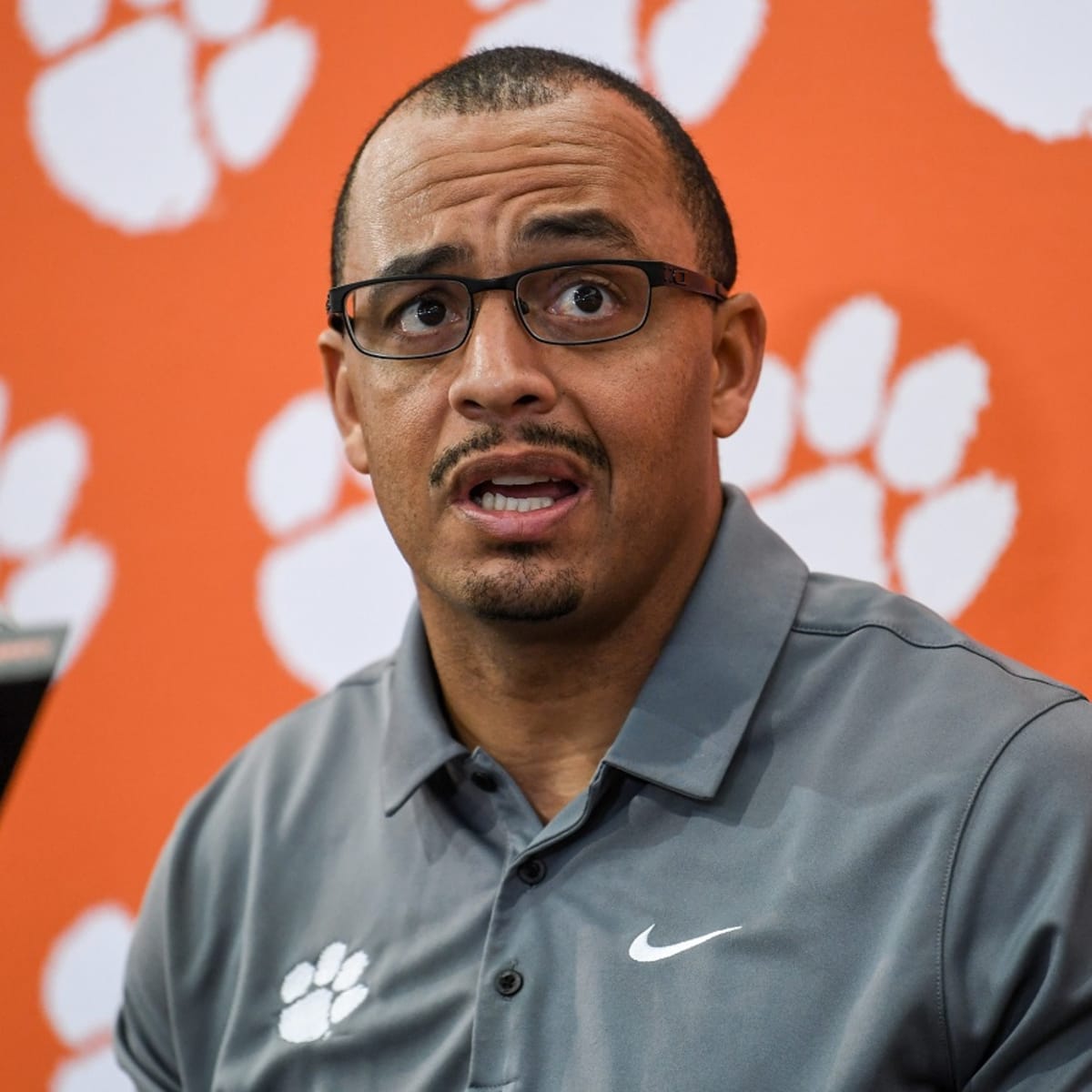 Could Clemson Tigers OC Tony Elliott be a Candidate at Tennessee? - Sports  Illustrated Clemson Tigers News, Analysis and More