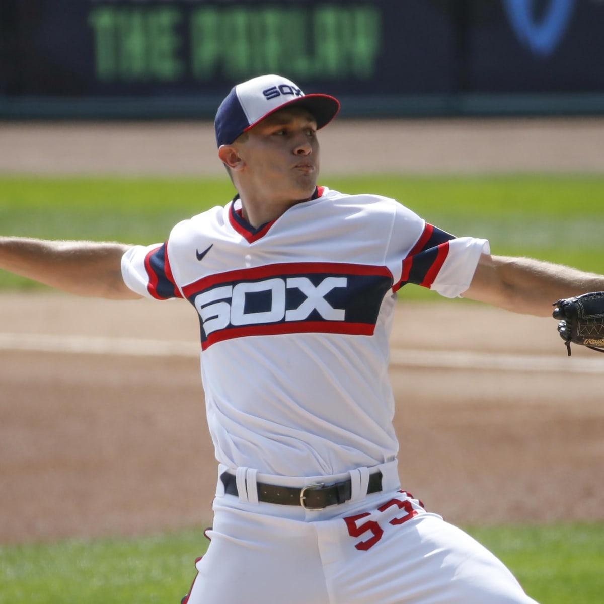 Cedarburg's Jonathan Stiever makes MLB debut for first-place Sox