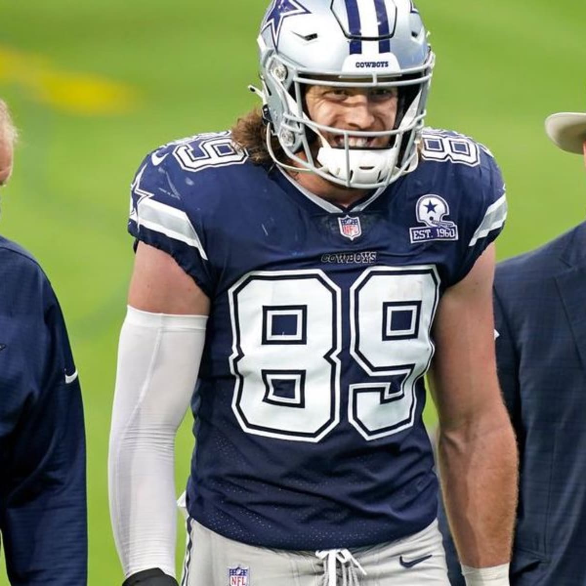 Dallas Cowboys lose Blake Jarwin and Leighton Vander Esch to injuries in  defeat to Los Angeles Rams, NFL News