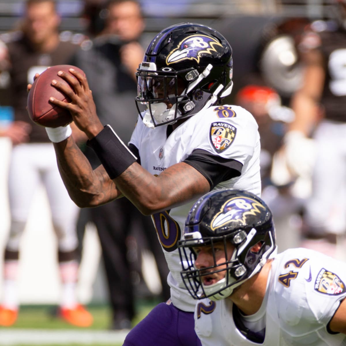 Lamar Jackson Takes Center Stage at Pro Bowl - Sports Illustrated Baltimore  Ravens News, Analysis and More