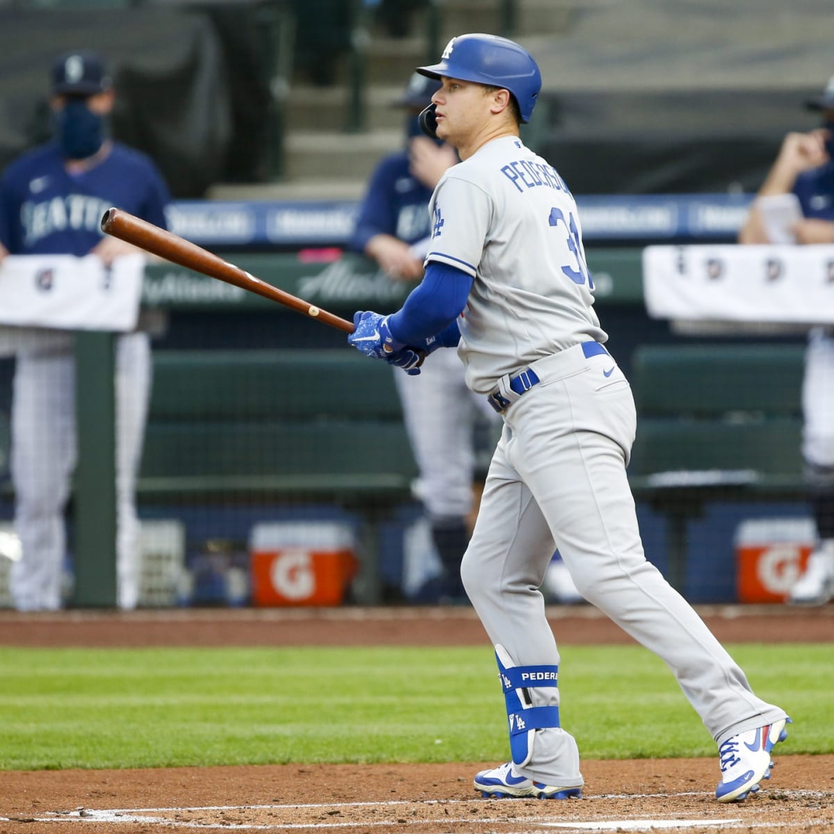 Giants' Joc Pederson responds to fan's taunting with massive home run