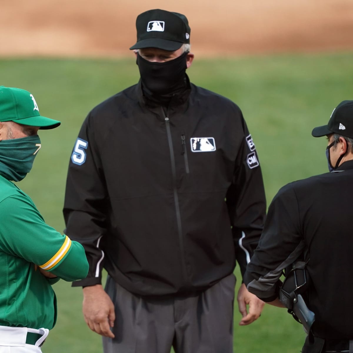 MLB umpire reportedly tests positive for COVID-19 - Sports Illustrated