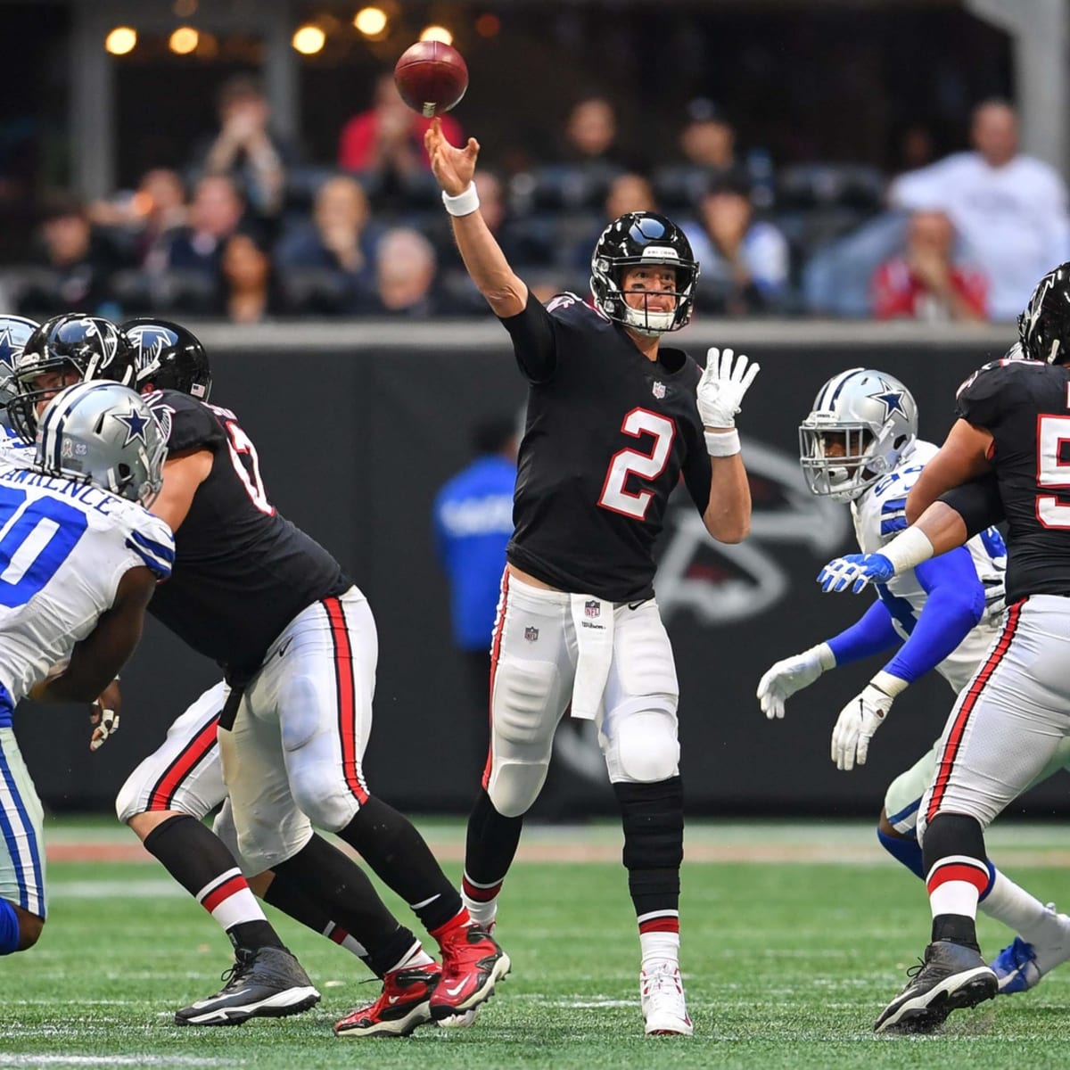 Cowboys run the screen pass of the season on opening drive vs. Falcons