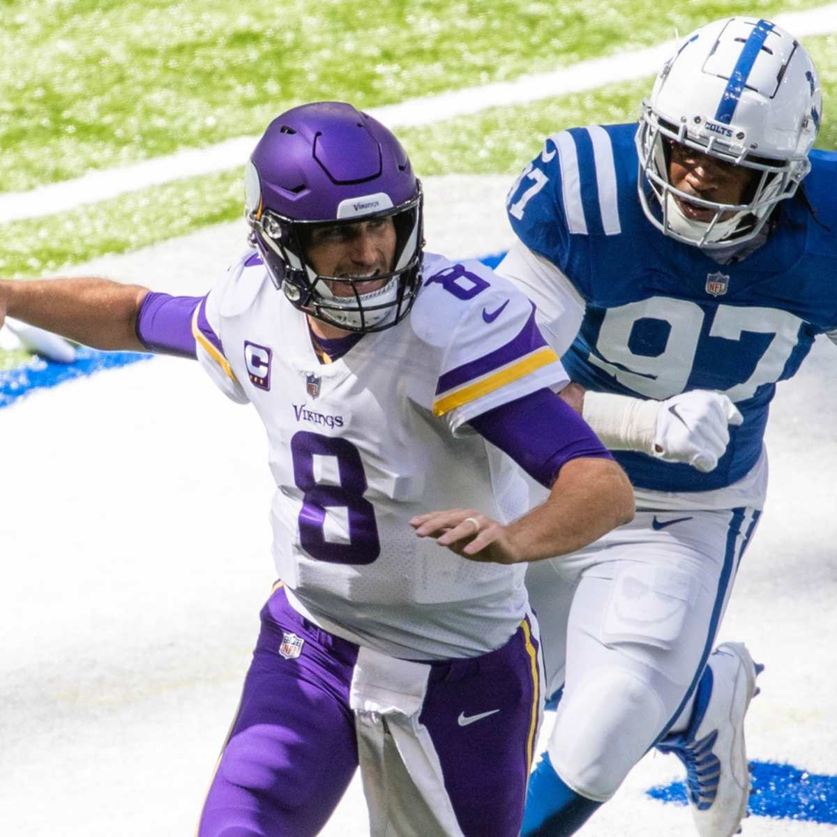 Embarrassing Kirk Cousins play sums up Vikings' first half vs. Colts